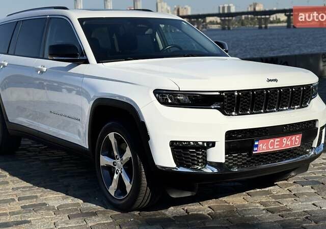 Білий Джип Grand Cherokee, об'ємом двигуна 3.6 л та пробігом 95 тис. км за 42000 $, фото 1 на Automoto.ua