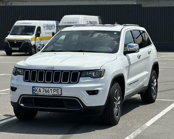Білий Джип Grand Cherokee, об'ємом двигуна 3.6 л та пробігом 76 тис. км за 26700 $, фото 1 на Automoto.ua