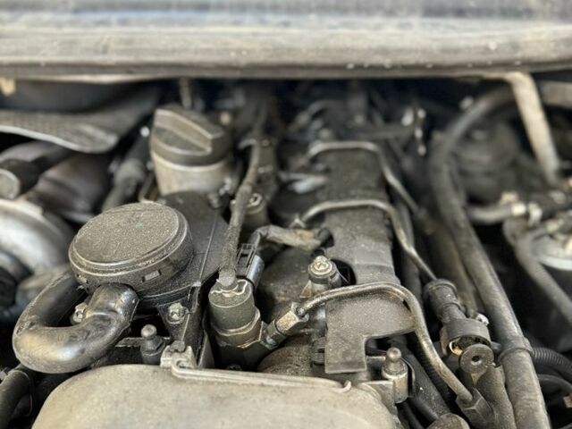 Джип Grand Cherokee 2002 у Києві на Automoto.ua Бежевий Джип Grand Cherokee, об'ємом двигуна 1.2 л та пробігом 280 тис. км за 3700 $, фото 1 на Automoto.ua