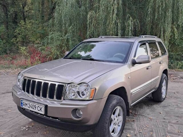 Бежевий Джип Grand Cherokee, об'ємом двигуна 3 л та пробігом 252 тис. км за 11042 $, фото 1 на Automoto.ua