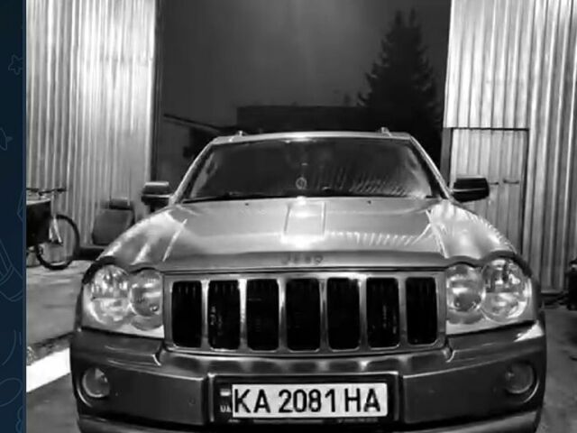 Бежевий Джип Grand Cherokee, об'ємом двигуна 3 л та пробігом 270 тис. км за 9000 $, фото 1 на Automoto.ua