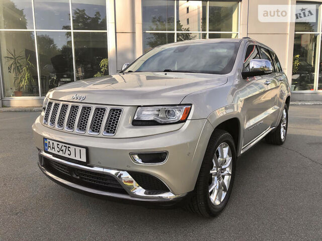 Бежевий Джип Grand Cherokee, об'ємом двигуна 3 л та пробігом 151 тис. км за 32500 $, фото 1 на Automoto.ua