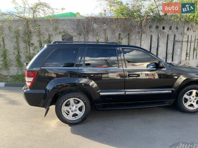 Чорний Джип Grand Cherokee, об'ємом двигуна 3 л та пробігом 230 тис. км за 9000 $, фото 1 на Automoto.ua