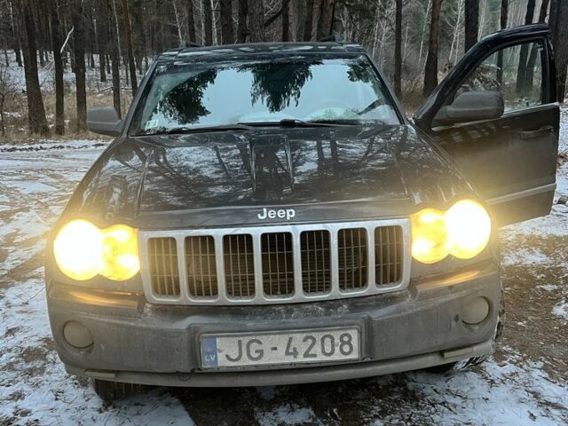 Чорний Джип Grand Cherokee, об'ємом двигуна 3 л та пробігом 213 тис. км за 6200 $, фото 1 на Automoto.ua