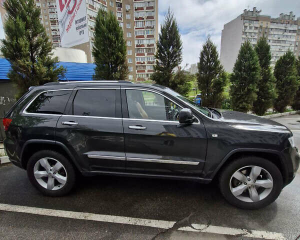 Чорний Джип Grand Cherokee, об'ємом двигуна 2.99 л та пробігом 267 тис. км за 17500 $, фото 1 на Automoto.ua