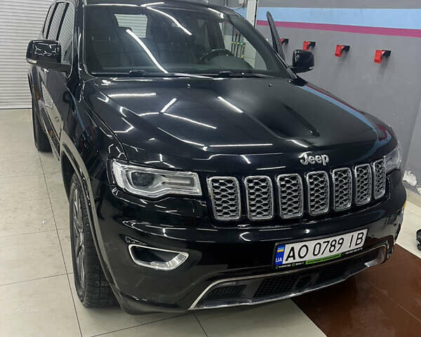Черный Джип Гранд Чероки, объемом двигателя 2.99 л и пробегом 170 тыс. км за 35000 $, фото 1 на Automoto.ua