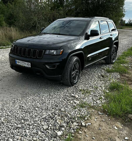 Чорний Джип Grand Cherokee, об'ємом двигуна 3.6 л та пробігом 107 тис. км за 17900 $, фото 1 на Automoto.ua