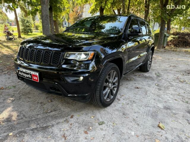 Чорний Джип Grand Cherokee, об'ємом двигуна 3.2 л та пробігом 130 тис. км за 23440 $, фото 1 на Automoto.ua