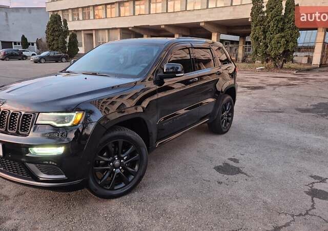 Черный Джип Гранд Чероки, объемом двигателя 3.6 л и пробегом 94 тыс. км за 36250 $, фото 1 на Automoto.ua