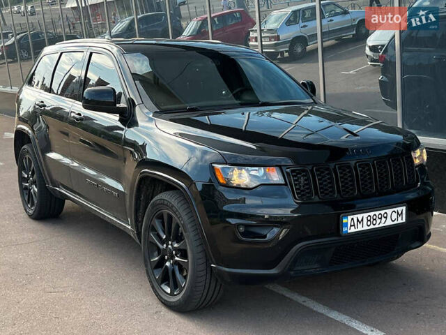 Чорний Джип Grand Cherokee, об'ємом двигуна 3.6 л та пробігом 169 тис. км за 21900 $, фото 1 на Automoto.ua