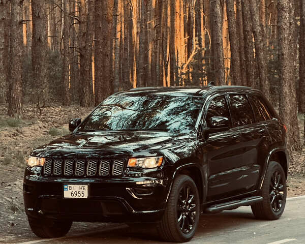 Чорний Джип Grand Cherokee, об'ємом двигуна 3.6 л та пробігом 100 тис. км за 23000 $, фото 1 на Automoto.ua