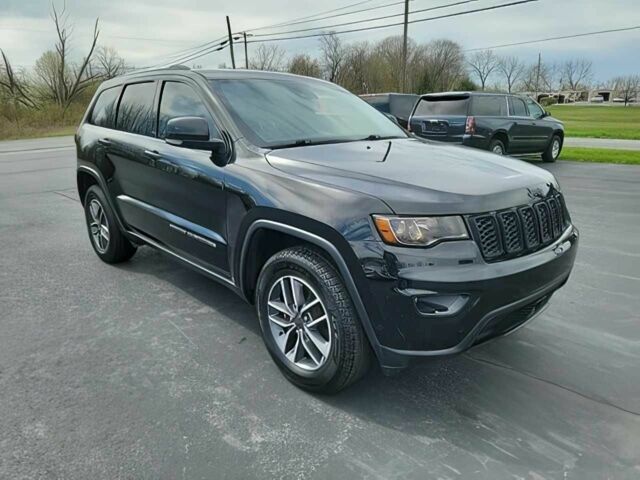 Чорний Джип Grand Cherokee, об'ємом двигуна 3.6 л та пробігом 30 тис. км за 6200 $, фото 1 на Automoto.ua