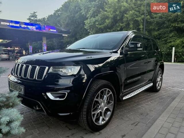 Джип Гранд Чероки 2021 в Ужгороде на Automoto.ua Черный Джип Гранд Чероки, объемом двигателя 2.99 л и пробегом 57 тыс. км за 52000 $, фото 1 на Automoto.ua