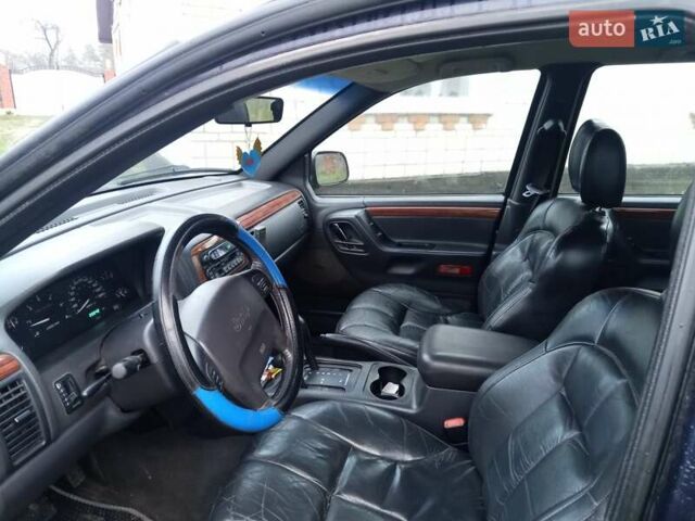 Фіолетовий Джип Grand Cherokee, об'ємом двигуна 3.12 л та пробігом 320 тис. км за 6500 $, фото 1 на Automoto.ua