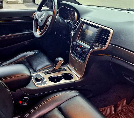Коричневий Джип Grand Cherokee, об'ємом двигуна 3.6 л та пробігом 178 тис. км за 19900 $, фото 1 на Automoto.ua