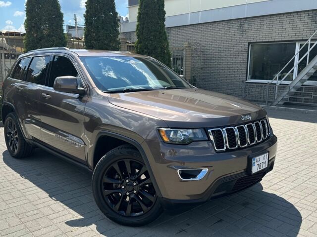 Коричневий Джип Grand Cherokee, об'ємом двигуна 3.6 л та пробігом 127 тис. км за 22000 $, фото 1 на Automoto.ua