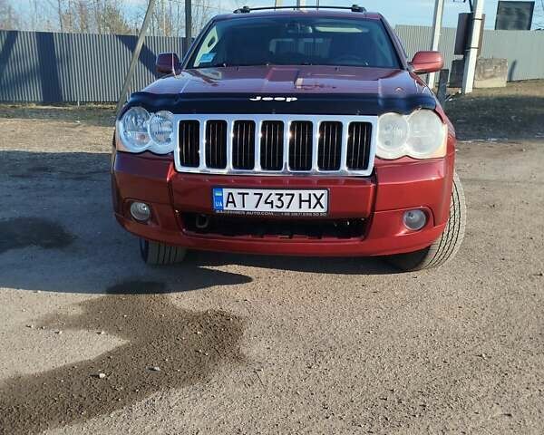 Красный Джип Гранд Чероки, объемом двигателя 2.99 л и пробегом 330 тыс. км за 11400 $, фото 1 на Automoto.ua