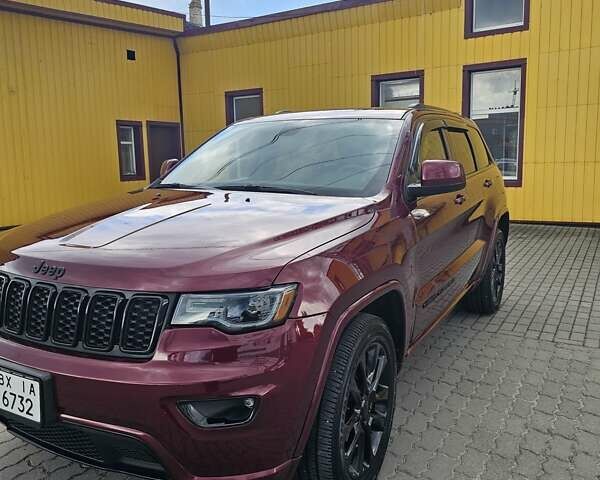 Джип Гранд Чероки 2021 в Хмельницком на Automoto.ua Красный Джип Гранд Чероки, объемом двигателя 3.6 л и пробегом 36 тыс. км за 27900 $, фото 1 на Automoto.ua