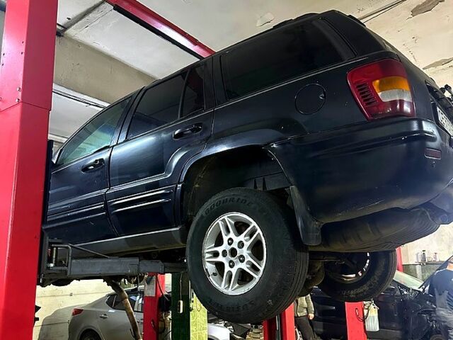Джип Grand Cherokee, об'ємом двигуна 2.7 л та пробігом 300 тис. км за 3900 $, фото 1 на Automoto.ua