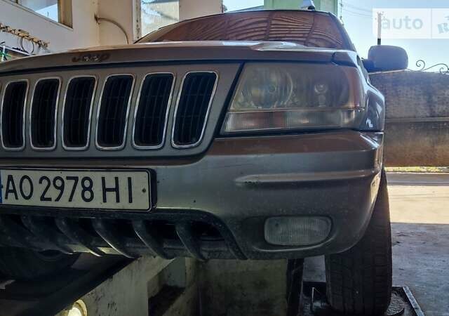 Джип Grand Cherokee, об'ємом двигуна 3.13 л та пробігом 282 тис. км за 8000 $, фото 1 на Automoto.ua