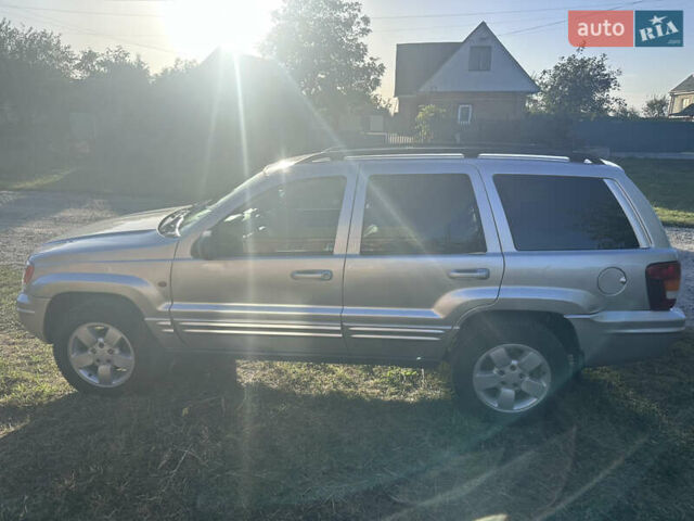 Сірий Джип Grand Cherokee, об'ємом двигуна 2.69 л та пробігом 331 тис. км за 9200 $, фото 1 на Automoto.ua
