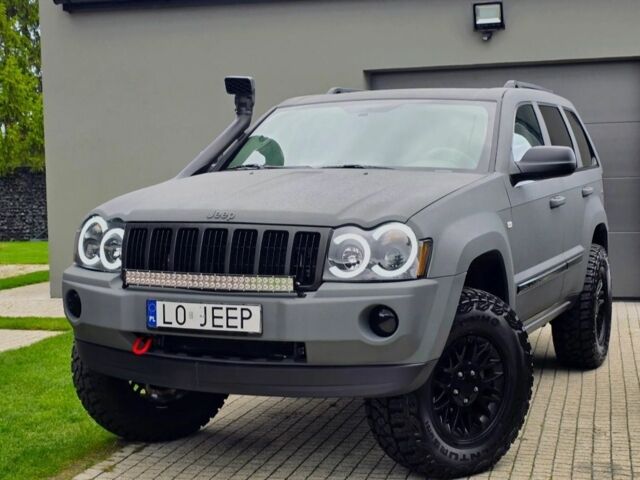 Серый Джип Гранд Чероки, объемом двигателя 3 л и пробегом 258 тыс. км за 4000 $, фото 1 на Automoto.ua