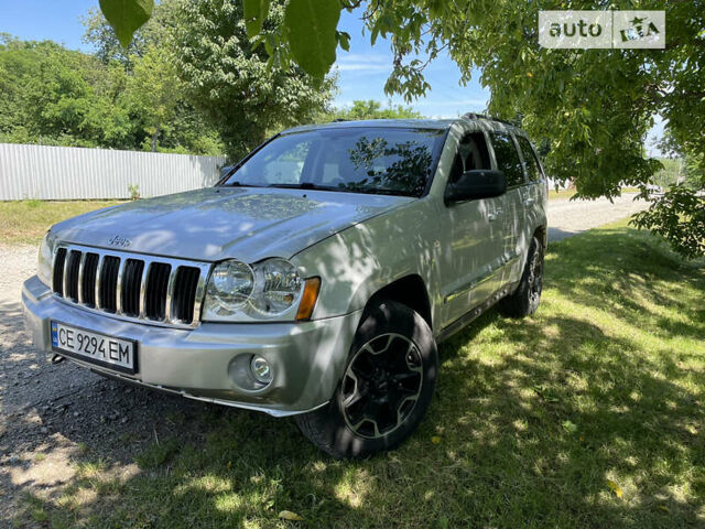 Сірий Джип Grand Cherokee, об'ємом двигуна 3 л та пробігом 215 тис. км за 11500 $, фото 1 на Automoto.ua