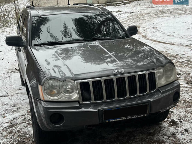 Сірий Джип Grand Cherokee, об'ємом двигуна 2.99 л та пробігом 400 тис. км за 9500 $, фото 1 на Automoto.ua