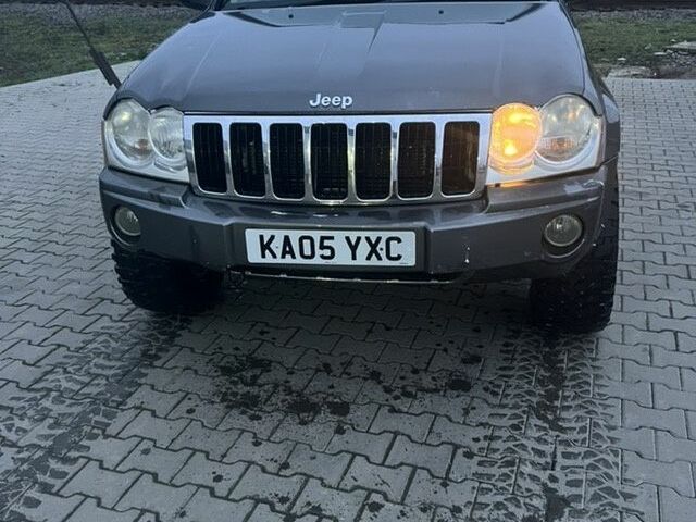 Серый Джип Гранд Чероки, объемом двигателя 0 л и пробегом 256 тыс. км за 3269 $, фото 1 на Automoto.ua