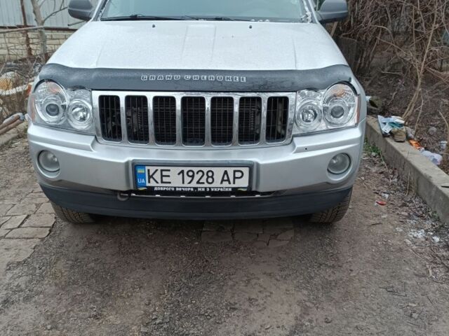 Сірий Джип Grand Cherokee, об'ємом двигуна 3 л та пробігом 276 тис. км за 7500 $, фото 1 на Automoto.ua