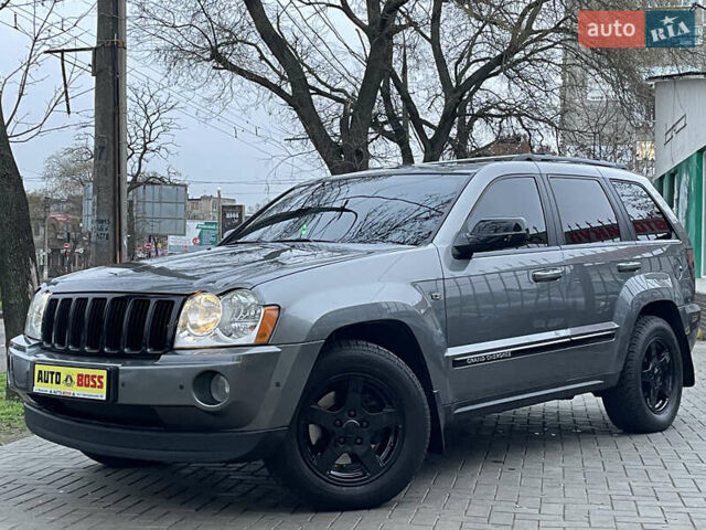 Сірий Джип Grand Cherokee, об'ємом двигуна 5.7 л та пробігом 205 тис. км за 11999 $, фото 1 на Automoto.ua