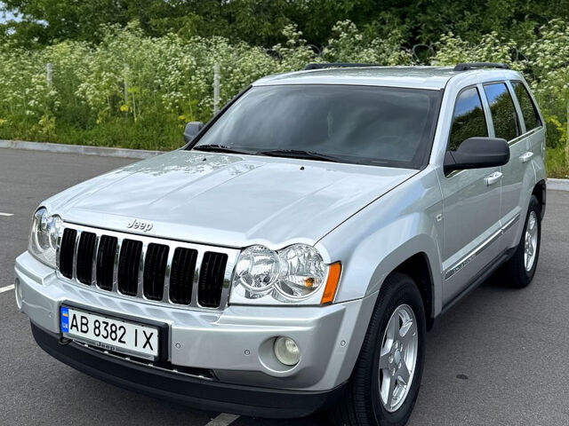 Сірий Джип Grand Cherokee, об'ємом двигуна 3 л та пробігом 232 тис. км за 10400 $, фото 1 на Automoto.ua