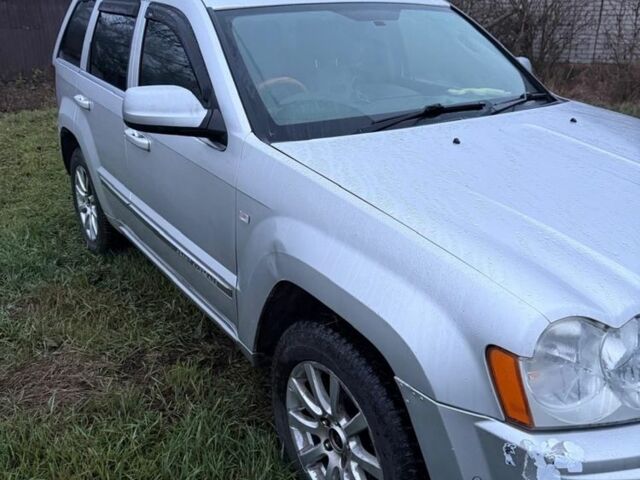 Серый Джип Гранд Чероки, объемом двигателя 3 л и пробегом 262 тыс. км за 5500 $, фото 1 на Automoto.ua