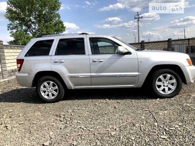 Сірий Джип Grand Cherokee, об'ємом двигуна 0 л та пробігом 248 тис. км за 9500 $, фото 1 на Automoto.ua