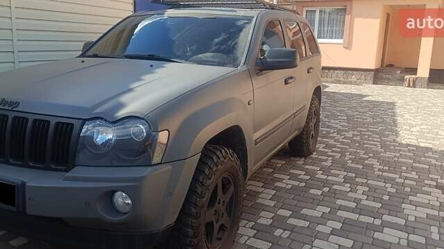 Сірий Джип Grand Cherokee, об'ємом двигуна 2.99 л та пробігом 317 тис. км за 10800 $, фото 1 на Automoto.ua