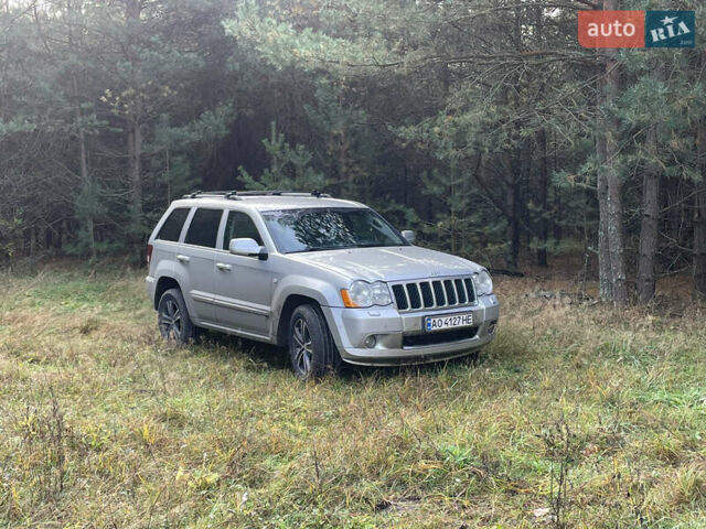 Джип Гранд Чероки 2008 в Луцке на Automoto.ua Серый Джип Гранд Чероки, объемом двигателя 2.99 л и пробегом 230 тыс. км за 10500 $, фото 1 на Automoto.ua