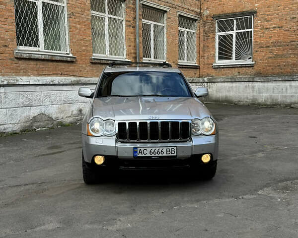 Серый Джип Гранд Чероки, объемом двигателя 2.99 л и пробегом 242 тыс. км за 13500 $, фото 1 на Automoto.ua