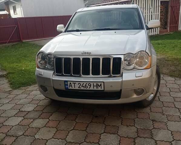 Серый Джип Гранд Чероки, объемом двигателя 2.99 л и пробегом 233 тыс. км за 11000 $, фото 1 на Automoto.ua