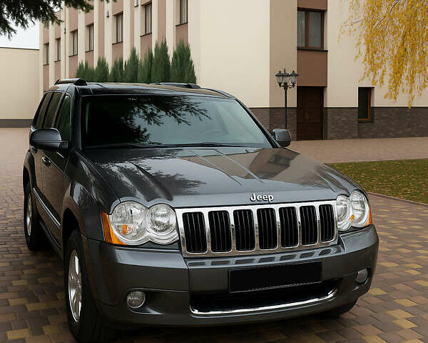 Сірий Джип Grand Cherokee, об'ємом двигуна 3 л та пробігом 220 тис. км за 12500 $, фото 1 на Automoto.ua