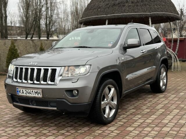 Сірий Джип Grand Cherokee, об'ємом двигуна 3 л та пробігом 275 тис. км за 16900 $, фото 1 на Automoto.ua