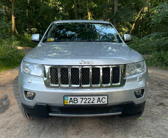 Сірий Джип Grand Cherokee, об'ємом двигуна 2.99 л та пробігом 185 тис. км за 17500 $, фото 1 на Automoto.ua