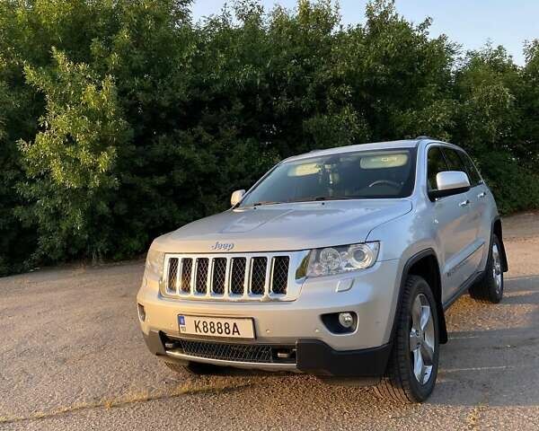 Сірий Джип Grand Cherokee, об'ємом двигуна 2.99 л та пробігом 158 тис. км за 16500 $, фото 1 на Automoto.ua