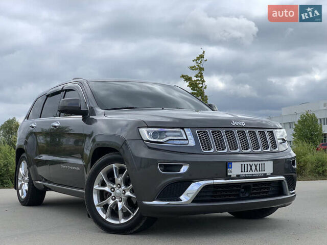 Сірий Джип Grand Cherokee, об'ємом двигуна 3 л та пробігом 124 тис. км за 35000 $, фото 1 на Automoto.ua