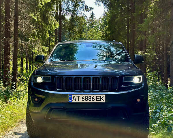 Сірий Джип Grand Cherokee, об'ємом двигуна 3 л та пробігом 155 тис. км за 25000 $, фото 1 на Automoto.ua