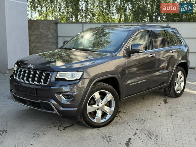 Сірий Джип Grand Cherokee, об'ємом двигуна 3 л та пробігом 197 тис. км за 23900 $, фото 1 на Automoto.ua
