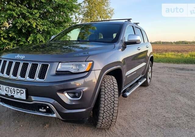 Сірий Джип Grand Cherokee, об'ємом двигуна 3 л та пробігом 189 тис. км за 23800 $, фото 1 на Automoto.ua