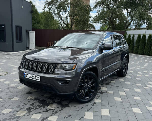 Сірий Джип Grand Cherokee, об'ємом двигуна 3.6 л та пробігом 227 тис. км за 20000 $, фото 1 на Automoto.ua