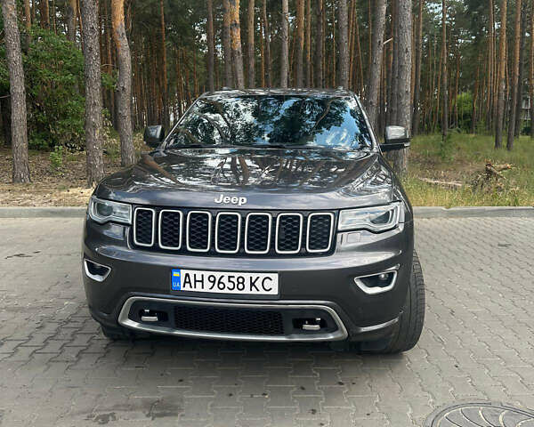Сірий Джип Grand Cherokee, об'ємом двигуна 2.99 л та пробігом 305 тис. км за 21500 $, фото 1 на Automoto.ua