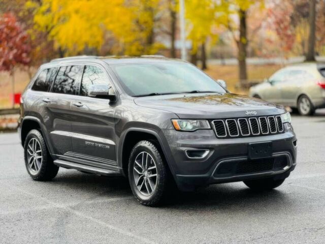 Сірий Джип Grand Cherokee, об'ємом двигуна 3.6 л та пробігом 51 тис. км за 15700 $, фото 1 на Automoto.ua