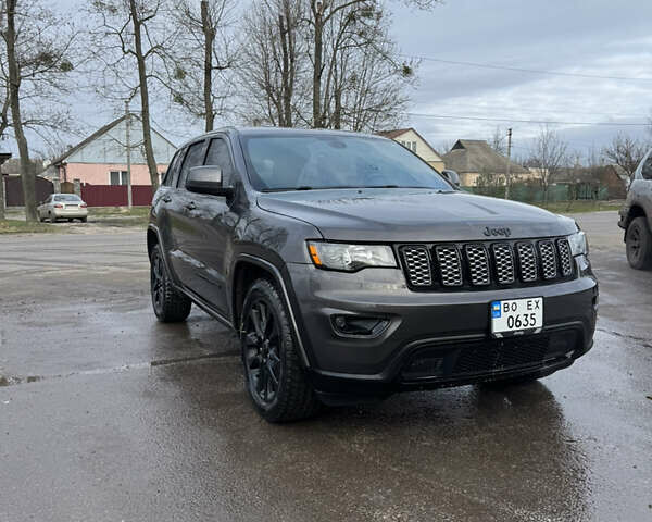 Сірий Джип Grand Cherokee, об'ємом двигуна 3.6 л та пробігом 227 тис. км за 21500 $, фото 1 на Automoto.ua